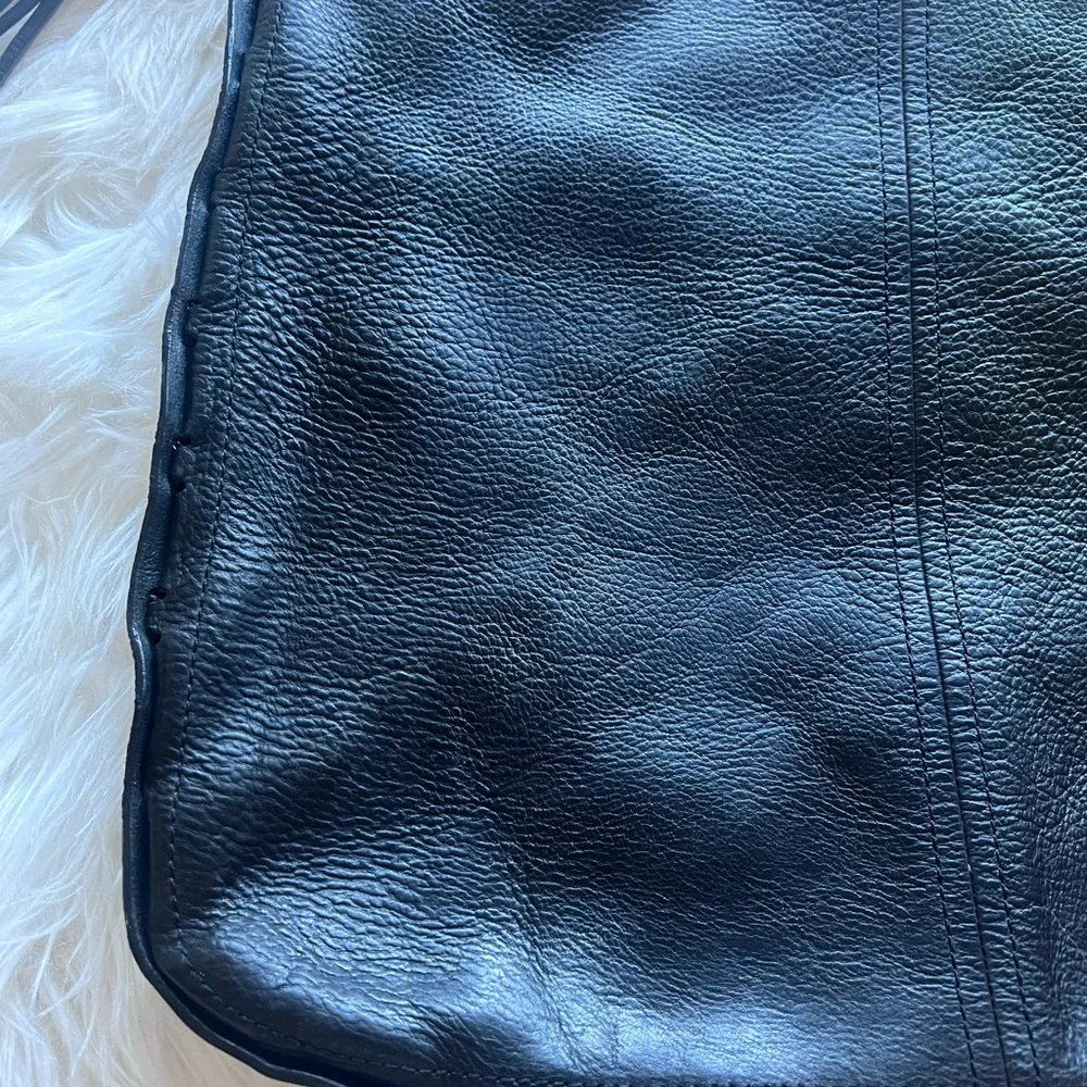 Vintage Coach boho Black Leather Shoulder Bag - Picture 5 of 9